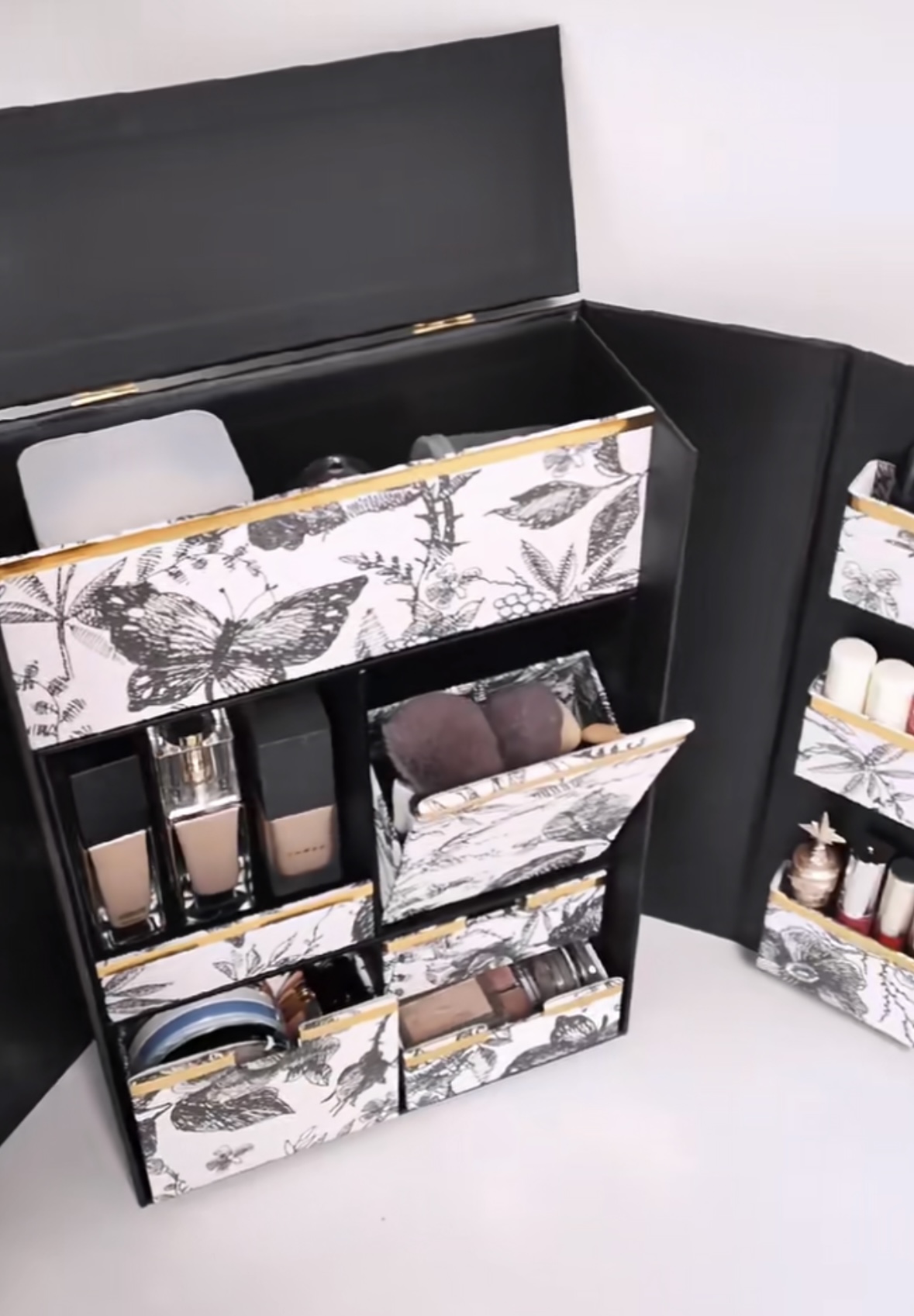 Unboxing, nicht verschwenden! Bitte geben Sie der Verpackungsschachtel einen 